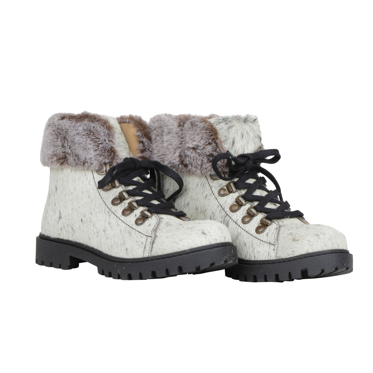 Turbulent Boots