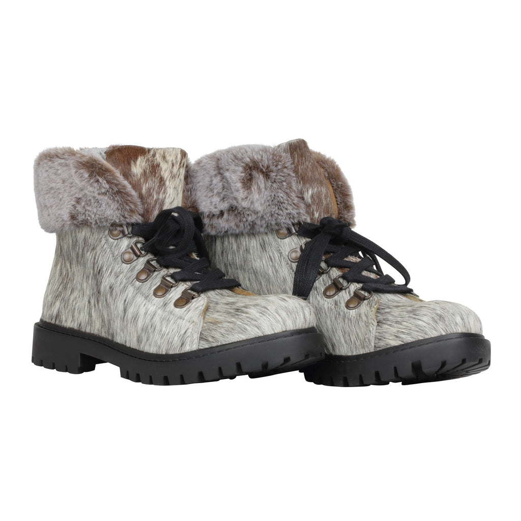 Turbulent Boots