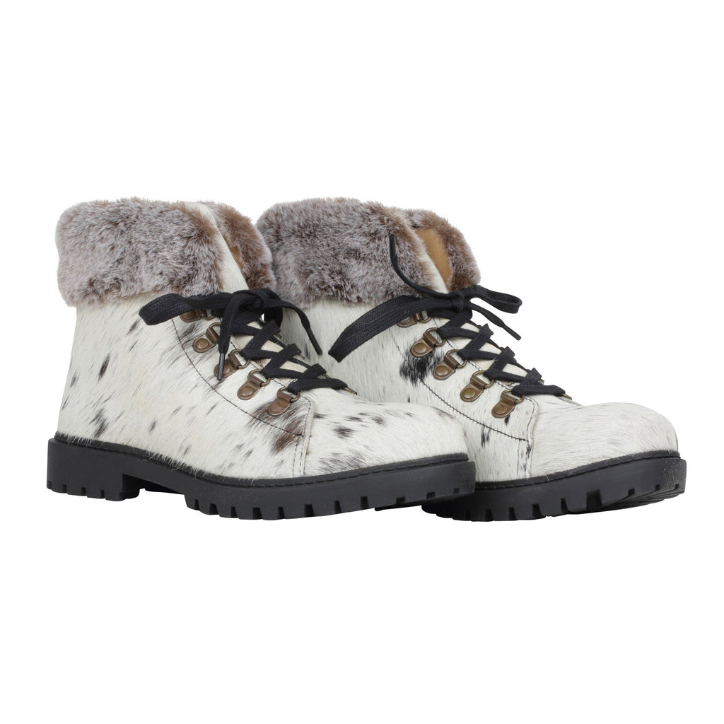 Turbulent Boots