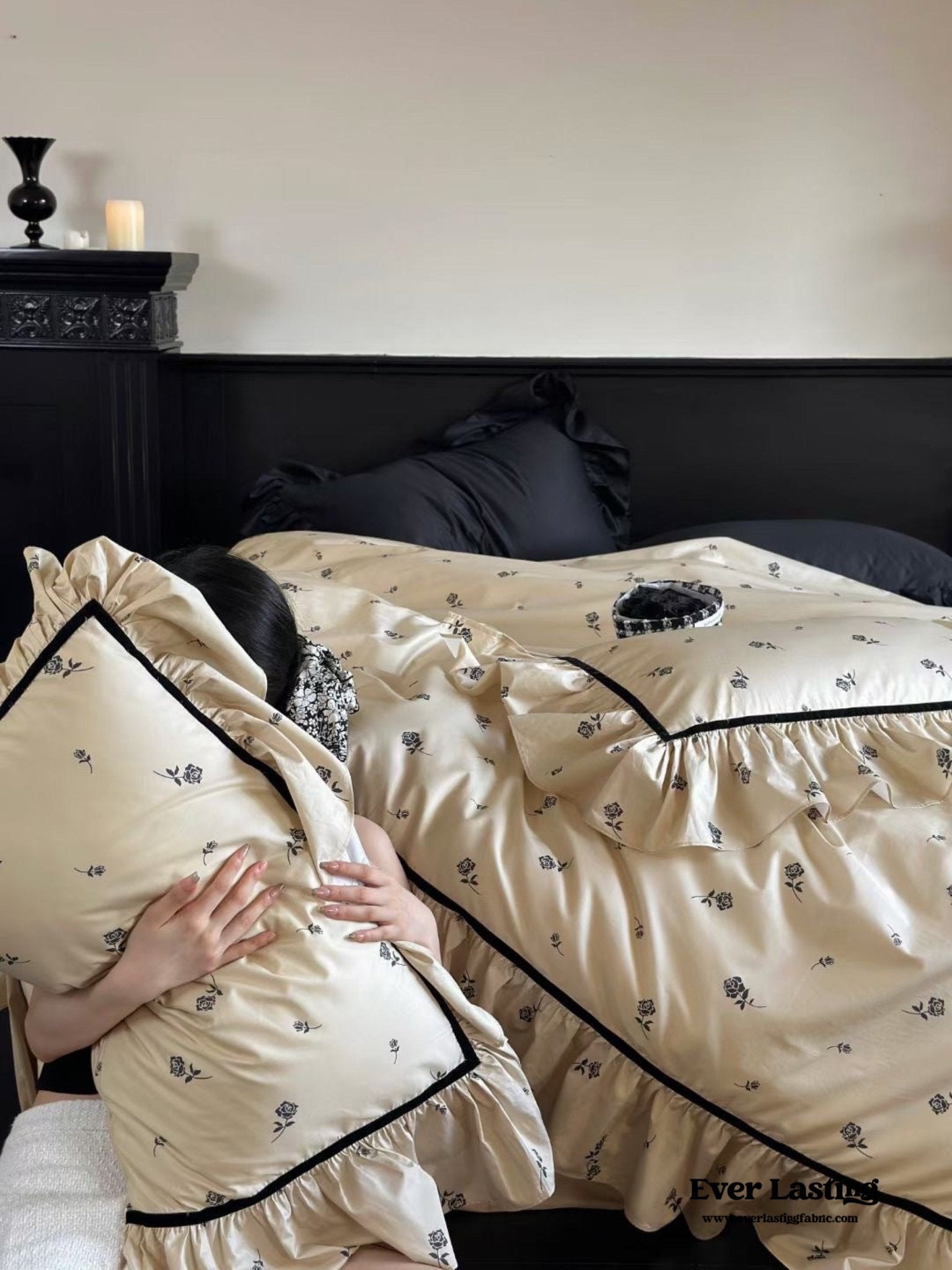 Silky French Black Rose Bedding Set