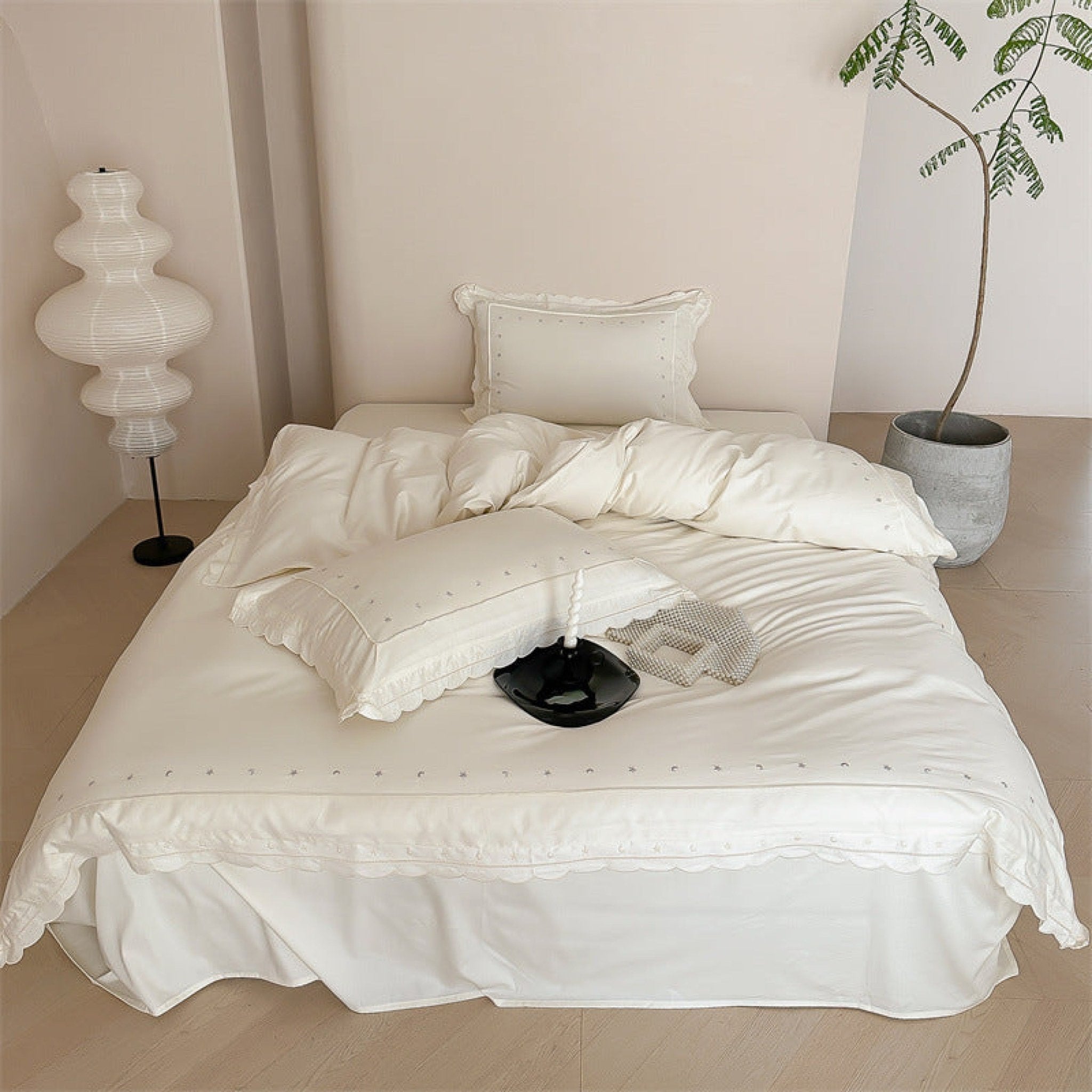 Star Gaze Short Cake Ruffle Bedding Set / Purple