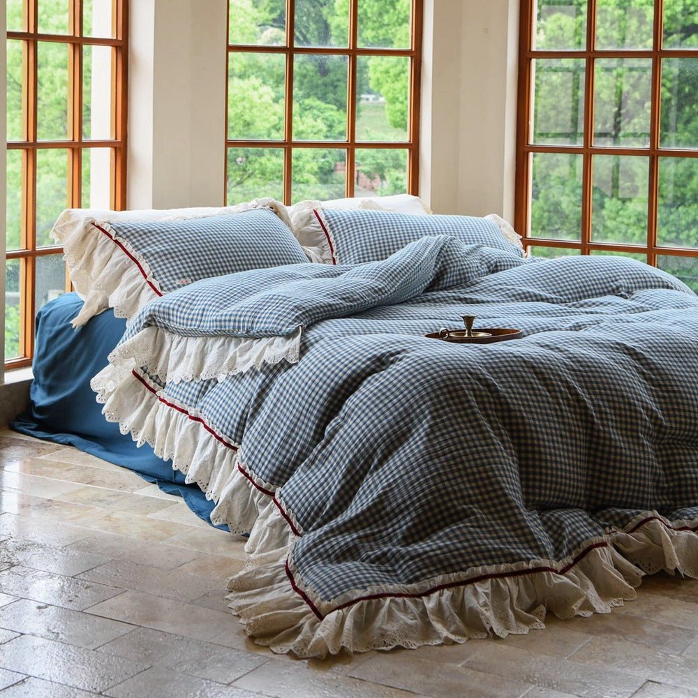 Stripe Ruffle Lace Bedding Set / Neutral Gray