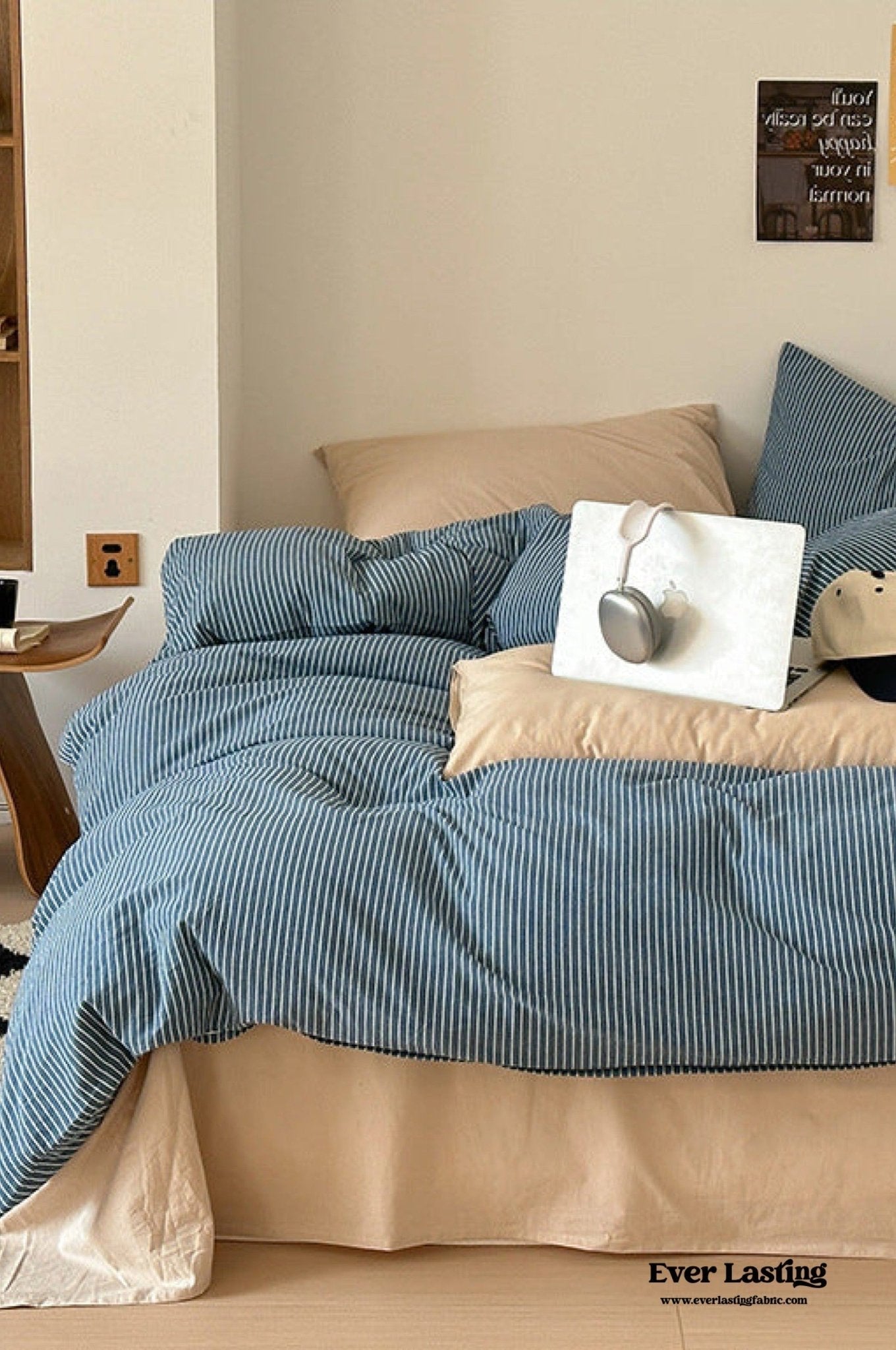 Thin Striped Bedding Set / Blue