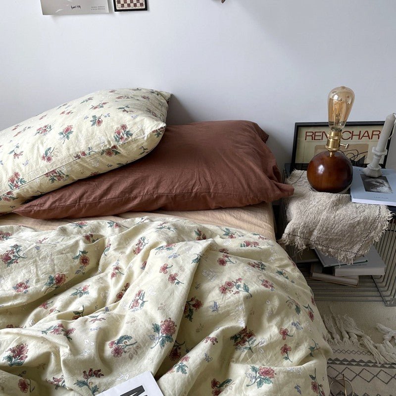 Vintage Inspired Floral Bedding Set / Brown + Beige