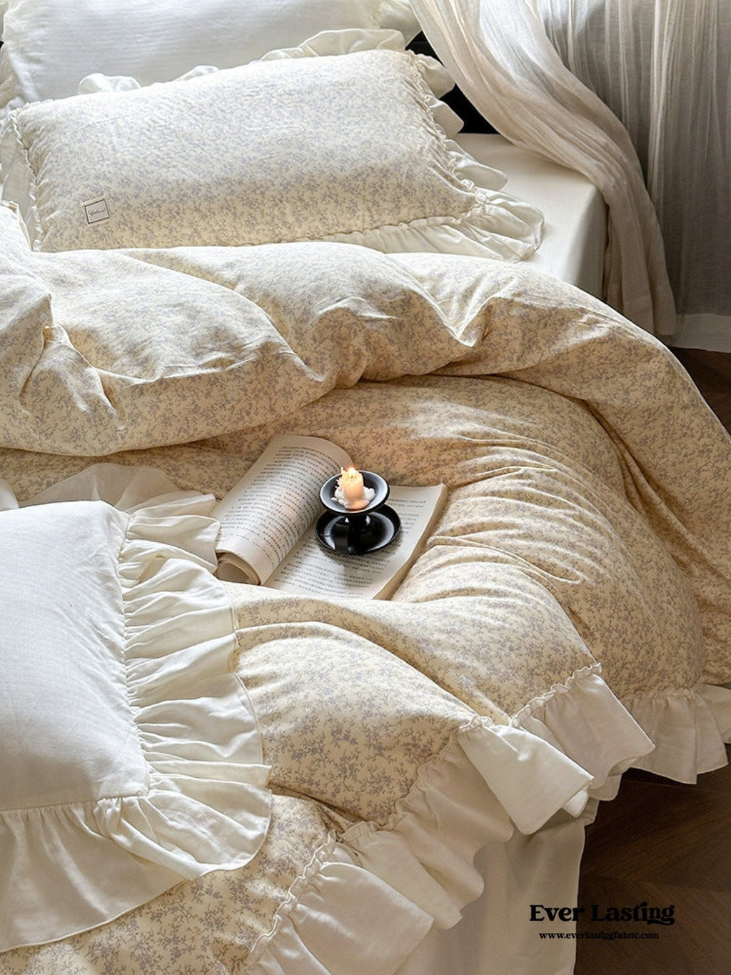 Vivienne Floral Double Gauze Bedding Set / Cobalt Blue
