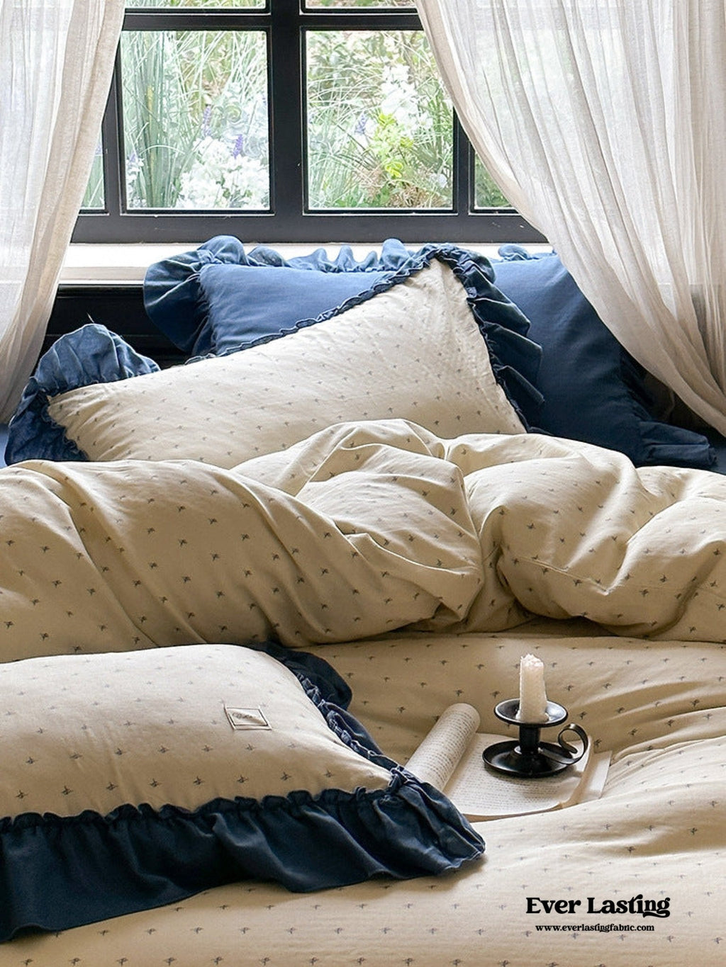 Vivienne Floral Double Gauze Bedding Set / Cobalt Blue