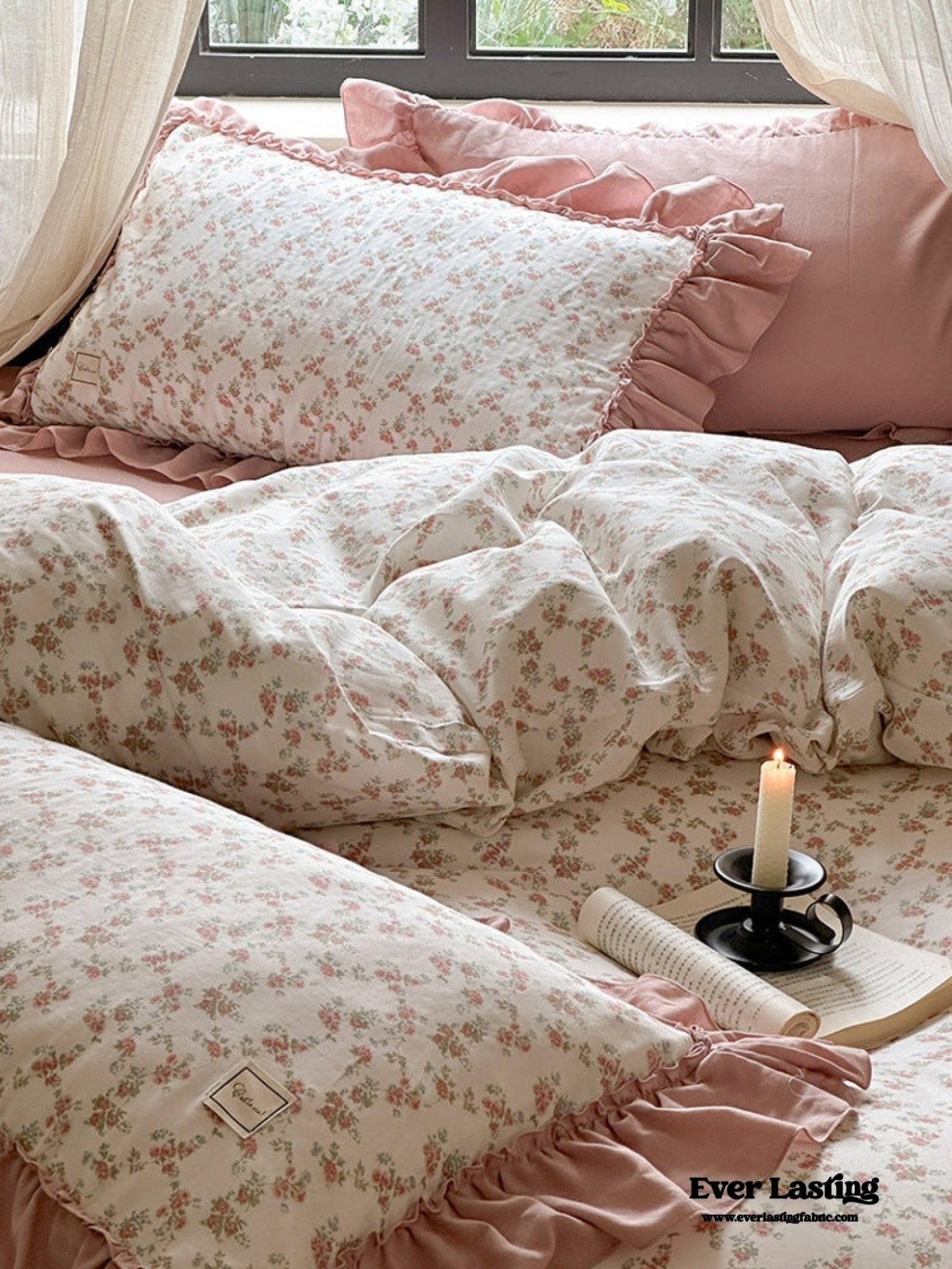 Vivienne Floral Double Gauze Bedding Set / Light Pink