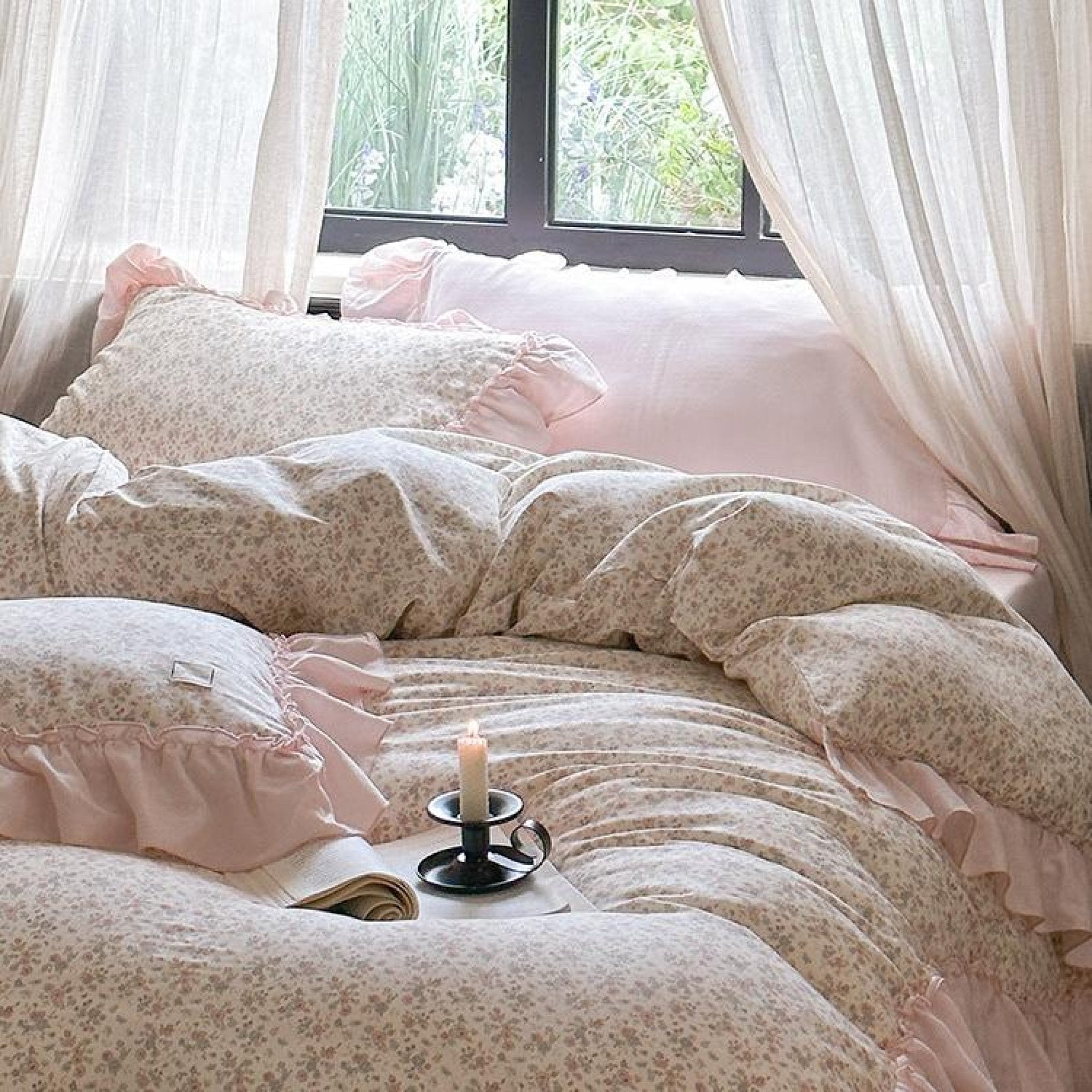 Vivienne Floral Double Gauze Bedding Set / Maroon Red