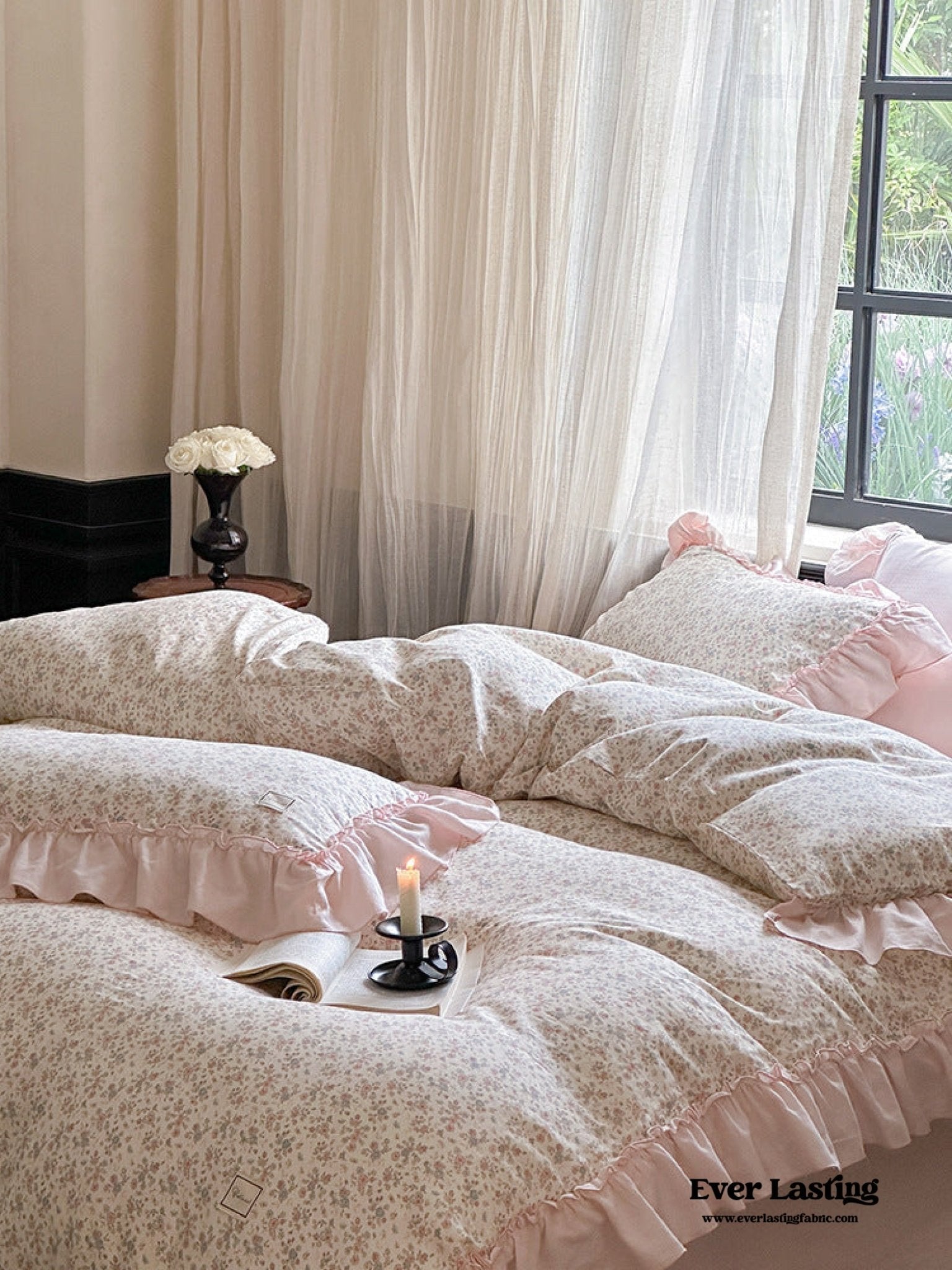 Vivienne Floral Double Gauze Bedding Set / Maroon Red
