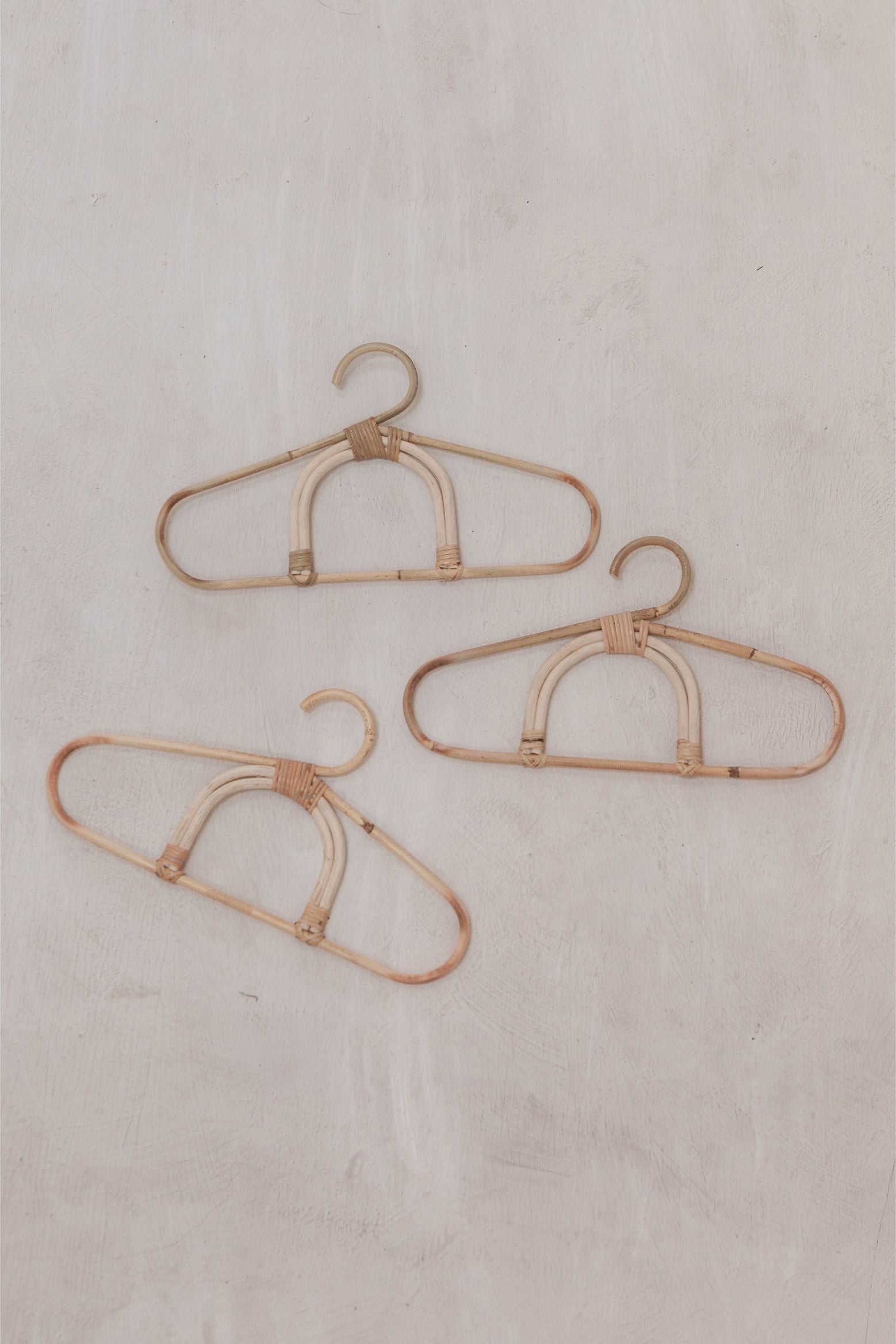 Rainbow Rattan Hanger
