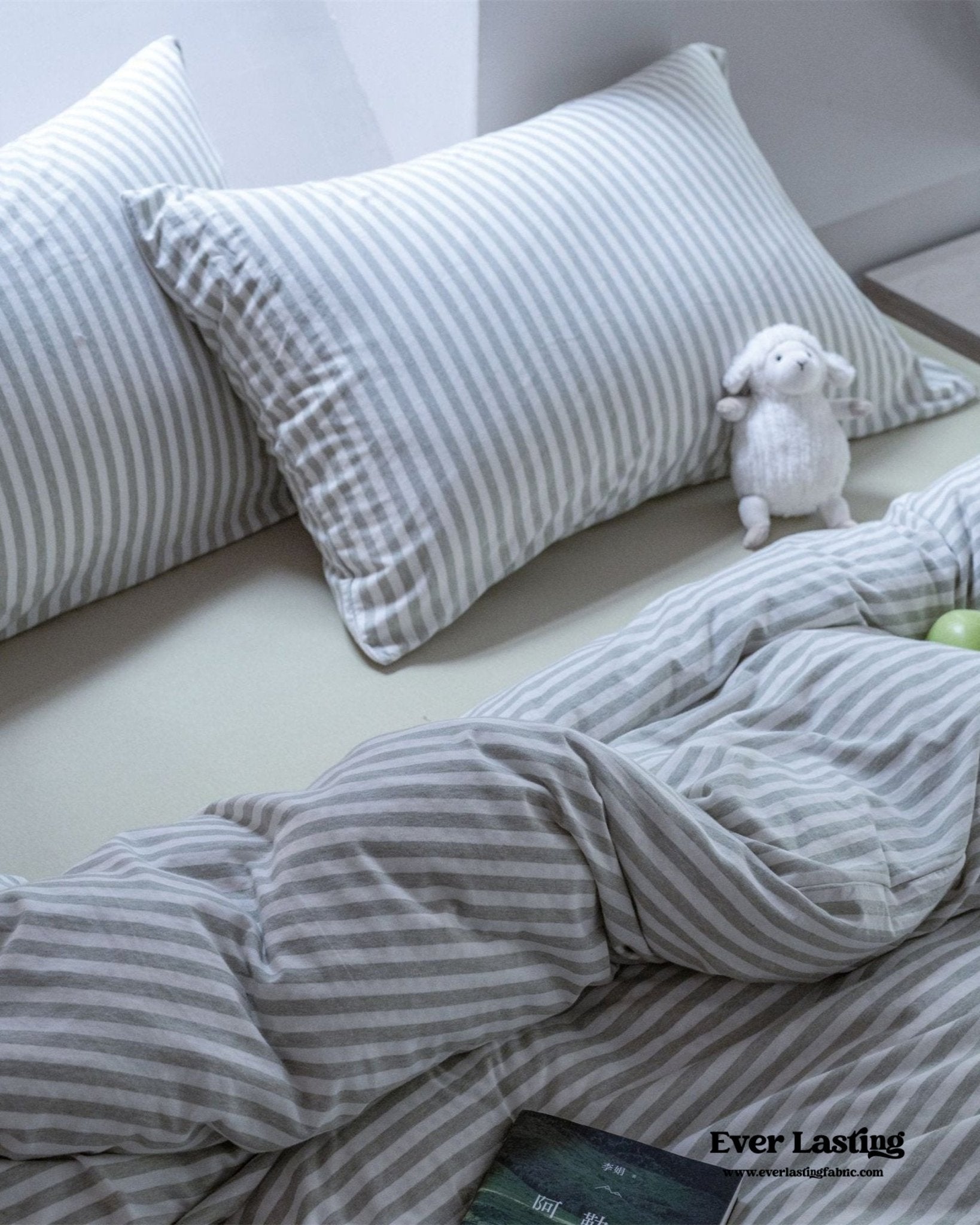 Wren Fresh Striped Jersey Knit Bedding Set / Beige